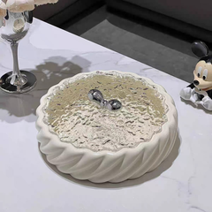 The giver candy bowl